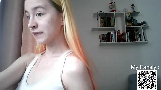 Snapshot of Emilya201 chatting on 18, 5, 2026 Emilya201 online show from 18, 5, 2026