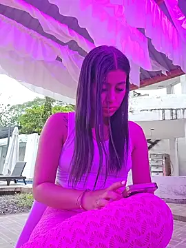 Luisa Madrid online show from 24, 5, 2026