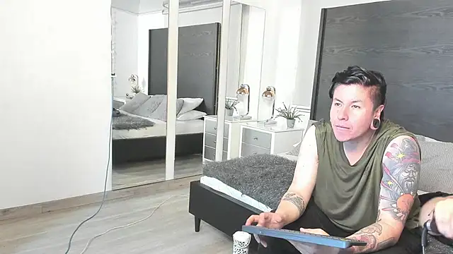 inkedsinners  online show from 19, 5, 2026