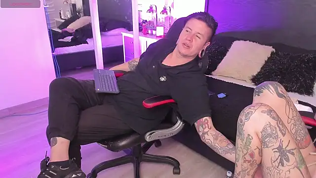 inkedsinners  online show from 10, 6, 2026