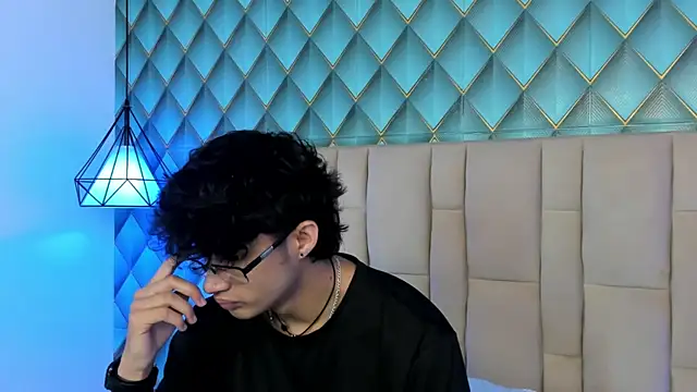 Snapshot of Sofia-Ethan chatting on 5, 7, 2026 Sofia-Ethan online show from 5, 7, 2026