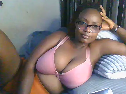 Snapshot of Sexy-Mish chatting on 24, 5, 2026 Sexy-Mish online show from 24, 5, 2026