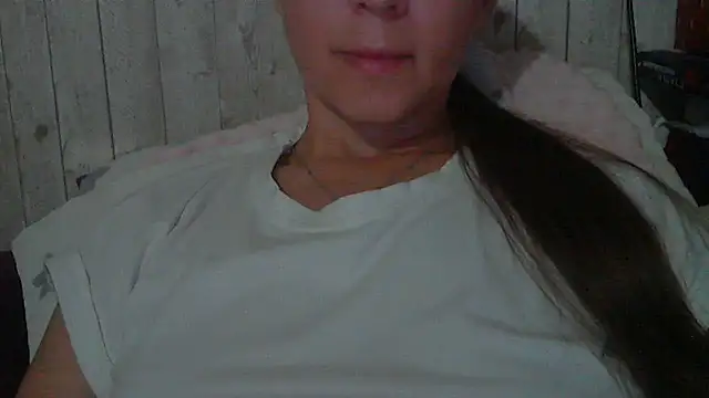 Snapshot of Bella--White chatting on 28, 5, 2026 Bella--White online show from 28, 5, 2026