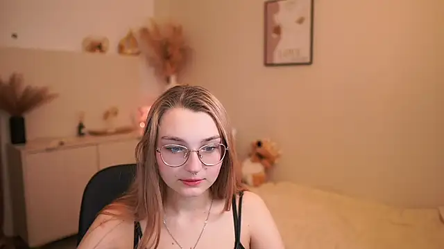 Sophielux18 online show from 21, 5, 2026