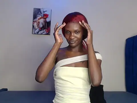 Snapshot of Luxe_glow chatting on 8, 6, 2026 Luxe glow online show from 8, 6, 2026