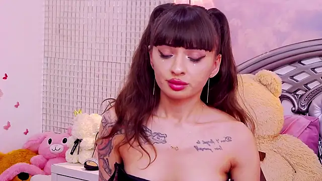 Daisy Blush online show from 16, 5, 2026