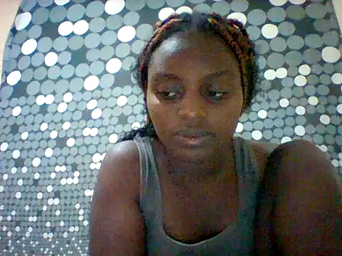 Snapshot of liligal chatting on 18, 6, 2026 liligal online show from 18, 6, 2026
