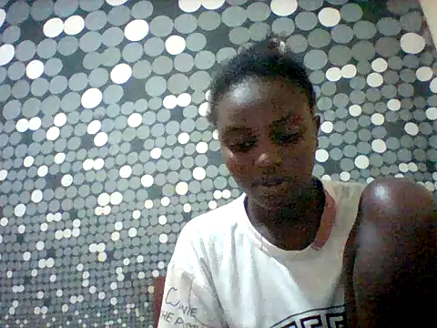 Snapshot of liligal chatting on 25, 6, 2026 liligal online show from 25, 6, 2026