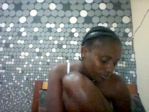 Snapshot of liligal chatting on 27, 6, 2026 liligal online show from 27, 6, 2026