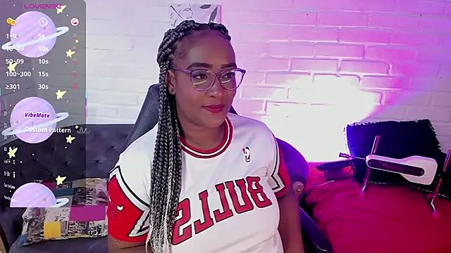 Snapshot of alison_daniels_ chatting on 11, 4, 2026 alison daniels online show from 11, 4, 2026