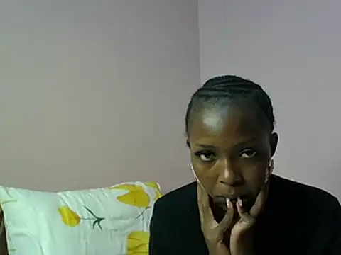 Snapshot of misslev chatting on 17, 5, 2026 misslev online show from 17, 5, 2026