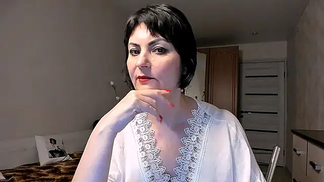 Snapshot of Helen_Beller chatting on 20, 5, 2026 Helen Beller online show from 20, 5, 2026