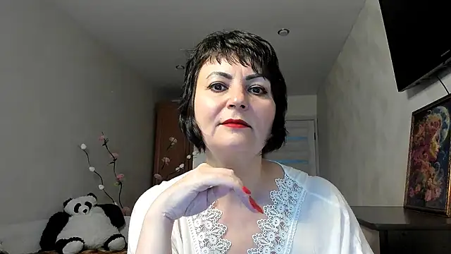 Snapshot of Helen_Beller chatting on 21, 5, 2026 Helen Beller online show from 21, 5, 2026