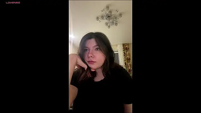 Snapshot of linaligurt chatting on 16, 5, 2026 linaligurt online show from 16, 5, 2026