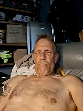 Snapshot of truckdawg2023 chatting on 13, 6, 2026 truckdawg2023 online show from 13, 6, 2026