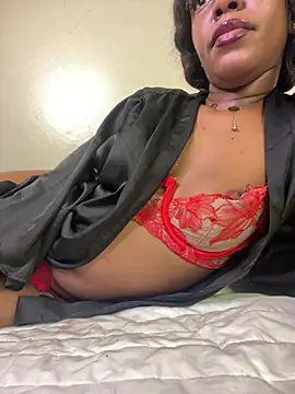 Snapshot of secxy-Petite chatting on 10, 7, 2026 secxy-Petite online show from 10, 7, 2026