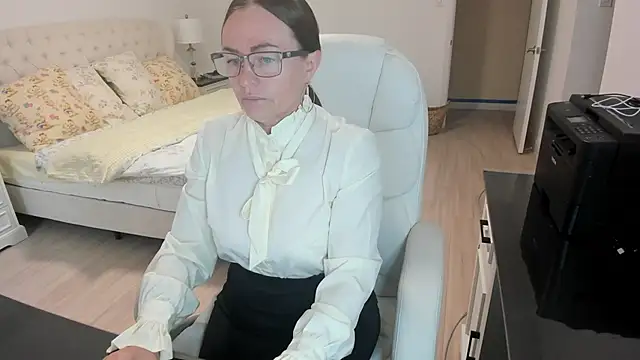 Snapshot of Vika73 chatting on 10, 9, 2025 Vika73 online show from 10, 9, 2025