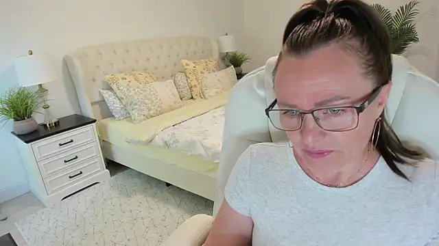 Vika73 online show from 3, 6, 2026