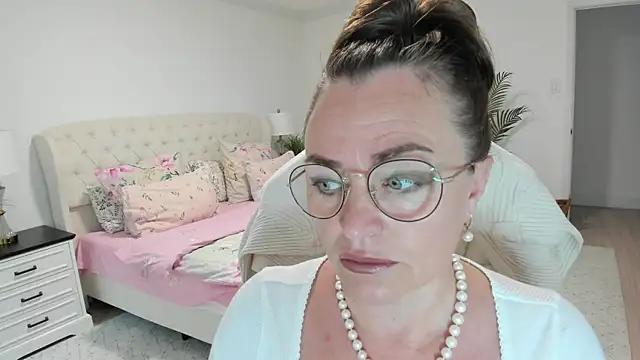 Vika73 online show from 22, 7, 2026