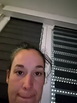 adelinegirly online show from 16, 6, 2026