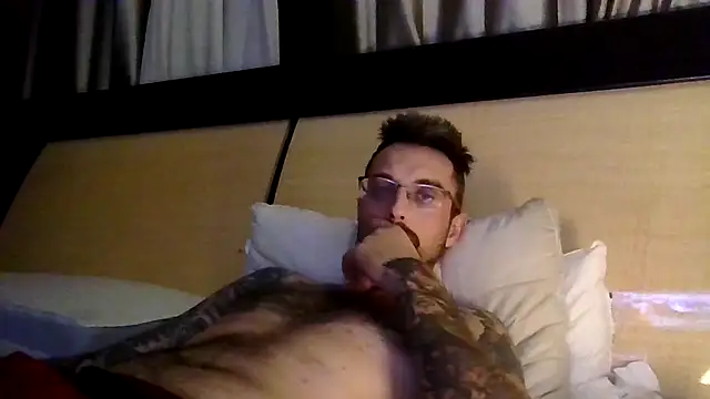 Snapshot of MrDGrey chatting on 1, 7, 2026 MrDGrey online show from 1, 7, 2026