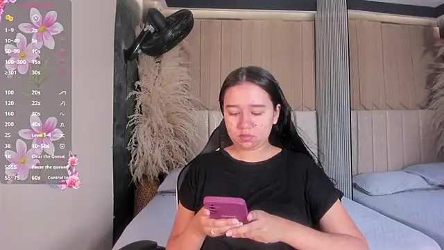 Snapshot of SweetNova1 chatting on 25, 6, 2026 SweetNova1 online show from 25, 6, 2026