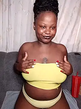 Snapshot of wetbunnyqueen chatting on 7, 7, 2026 wetbunnyqueen online show from 7, 7, 2026
