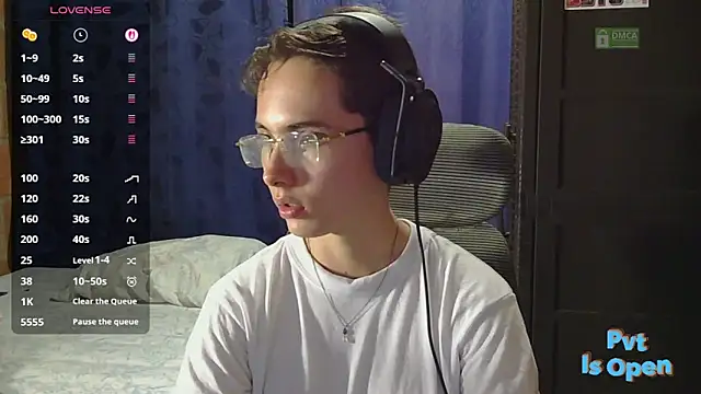 Snapshot of david_colombiano chatting on 1, 7, 2026 david colombiano online show from 1, 7, 2026