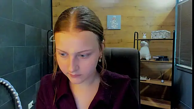 Snapshot of LauraaJohnson chatting on 20, 5, 2026 LauraaJohnson online show from 20, 5, 2026