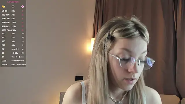 NovaOliphant online show from 11, 6, 2026