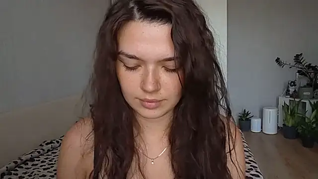 Vicki queen online show from 29, 6, 2026