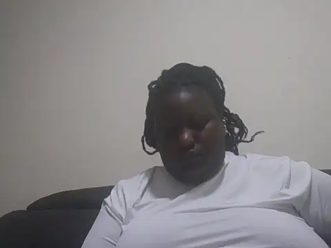 Snapshot of fat_ebonyqueen chatting on 22, 5, 2026 fat ebonyqueen online show from 22, 5, 2026