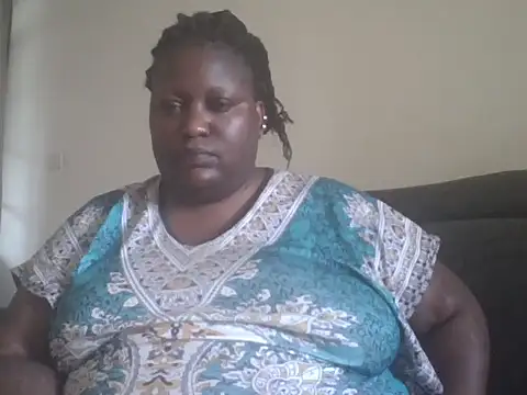 Snapshot of fat_ebonyqueen chatting on 23, 5, 2026 fat ebonyqueen online show from 23, 5, 2026
