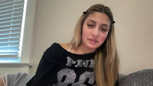 Snapshot of Badbihdani18 chatting on 5, 6, 2026 Badbihdani18 online show from 5, 6, 2026