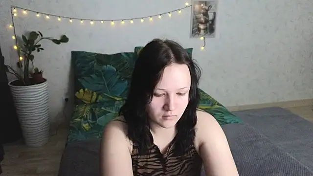 Snapshot of Tori_cute chatting on 8, 6, 2026 Tori cute online show from 8, 6, 2026