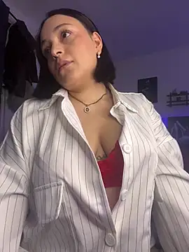 LilyNovaa online show from 2, 6, 2026