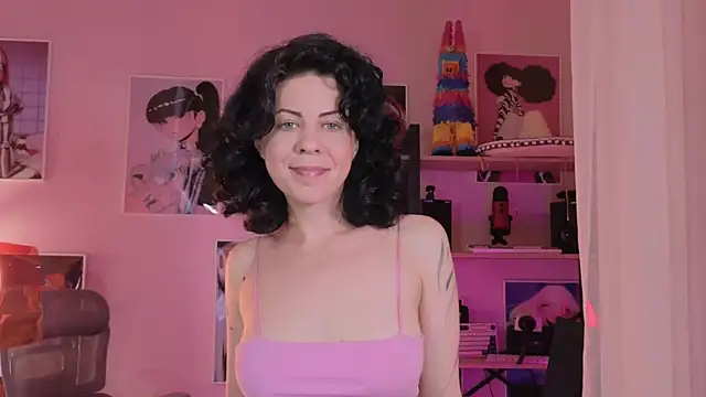 Snapshot of LuluKissmi chatting on 21, 5, 2026 LuluKissmi online show from 21, 5, 2026