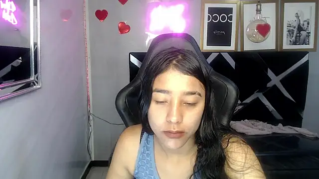 Snapshot of Arimeraki_v chatting on 31, 5, 2026 Arimeraki v online show from 31, 5, 2026