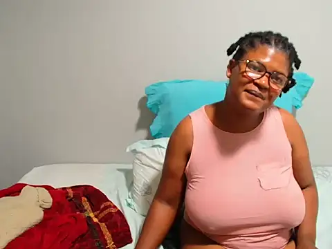 Snapshot of CandyYumsAerolaXX chatting on 21, 6, 2026 CandyYumsAerolaXX online show from 21, 6, 2026