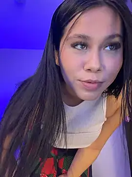 Snapshot of JuliettaSantori chatting on 5, 6, 2026 JuliettaSantori online show from 5, 6, 2026