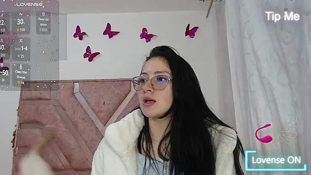 Snapshot of Angel-Hott_ chatting on 23, 6, 2026 Angel-Hott online show from 23, 6, 2026