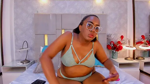 Snapshot of ZoeBrowns chatting on 27, 5, 2026 ZoeBrowns online show from 27, 5, 2026