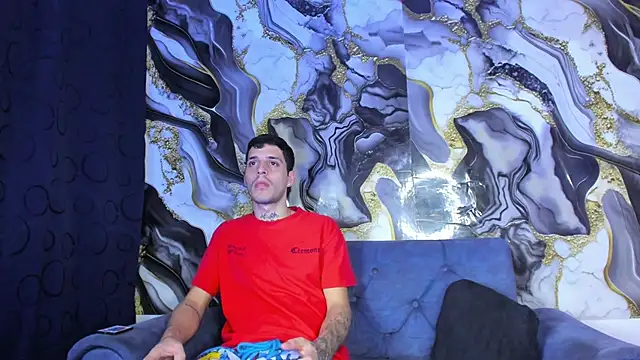 Snapshot of boy_max_latin chatting on 24, 5, 2026 boy max latin online show from 24, 5, 2026