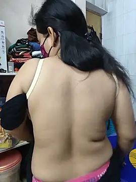 Snapshot of shalini_gupta05 chatting on 20, 6, 2026 shalini gupta05 online show from 20, 6, 2026