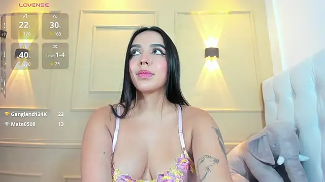 IVONNEREYES online show from 7, 7, 2026