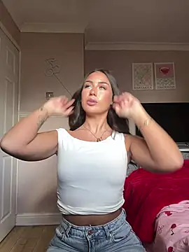 Lilywellsx online show from 4, 6, 2026