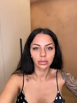 Snapshot of Ivy_Trixx chatting on 25, 6, 2026 Ivy Trixx online show from 25, 6, 2026