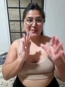 Snapshot of morena95_ chatting on 1, 7, 2026 morena95 online show from 1, 7, 2026