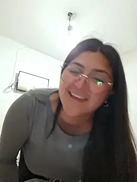 Snapshot of morena95_ chatting on 8, 7, 2026 morena95 online show from 8, 7, 2026
