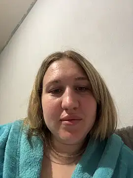 Snapshot of MarieHeartt chatting on 27, 5, 2026 MarieHeartt online show from 27, 5, 2026